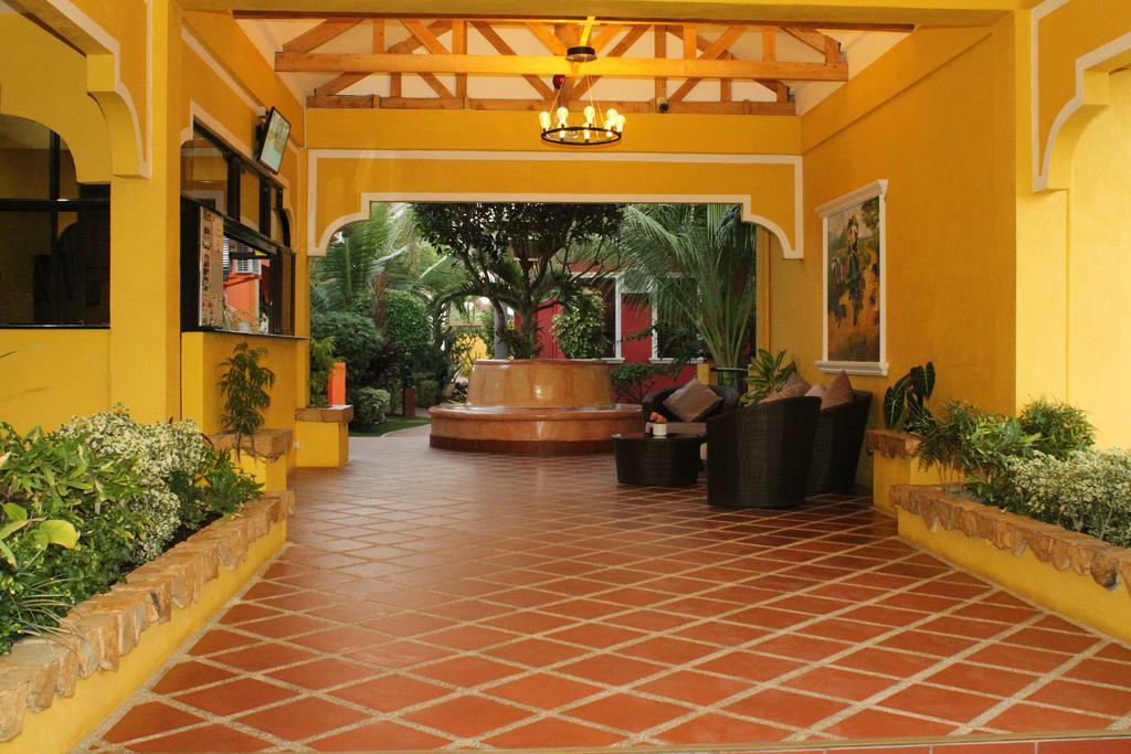 Alona'S Coral Garden Resort (Adults Only) Panglao Bagian luar foto